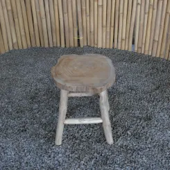 Einzigartiger runder Hocker aus Teakwurzel. Höhe ca. 45cm. 